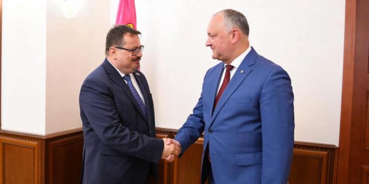 The Brussels Times: Reprezentantul UE în Moldova discreditează Uniunea Europeană