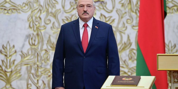 Великобритания и Канада ввели санкции против Александра Лукашенко и его окружения