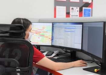 Operatorii 112, nevoiţi să facă faţă şi apelurilor false și abuzive. Multe persoane utilizează un limbaj dur, violent şi jignitor