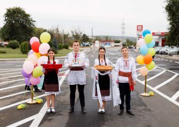 Strada Mihail Sadoveanu, una din arterele importante din orașul Orhei, a fost renovată cu susținerea echipei lui Ilan Șor | VIDEO