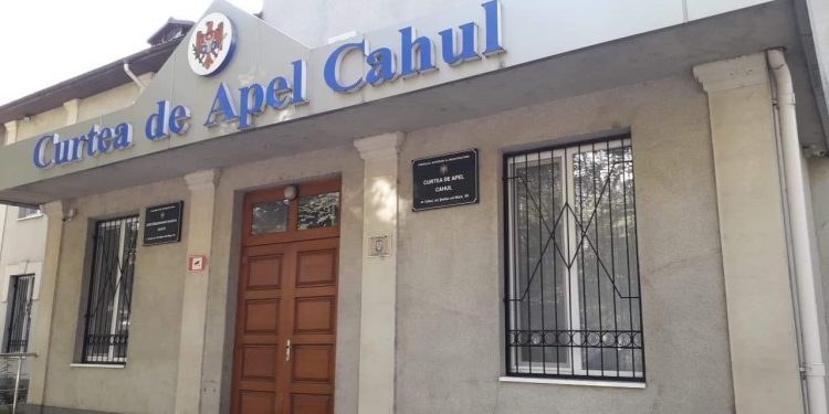 Know-how la Curtea de Apel Cahul: judecătorii au încercat să continue ședința în dosarul lui Ilan Șor, deși materialele cauzei sunt la CSJ