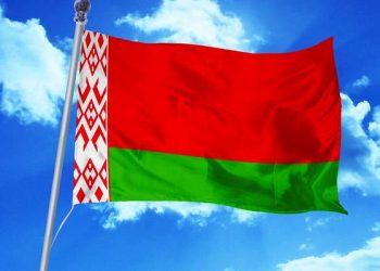 Протестующие в Минске двинулись к элитному кварталу чиновников