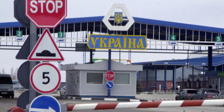 Иностранцы смогут въезжать в Украину без ограничений