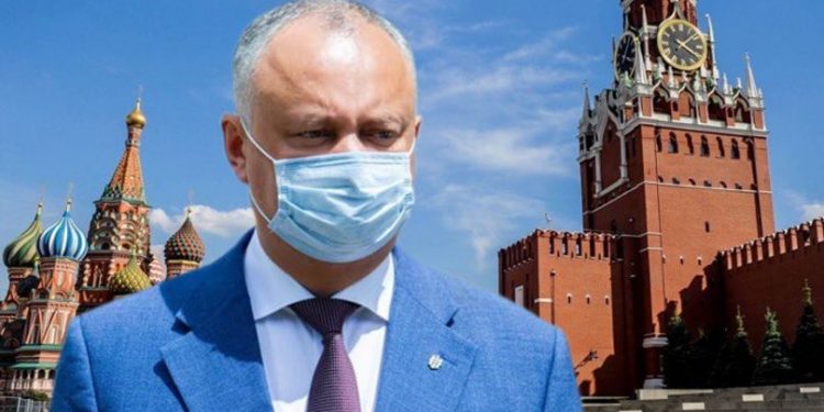 Usatîi: Dodon, cu un salariu de 19,000 de lei, a plătit peste 100,000 de lei la o clinică de lux de la Moscova