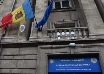 Doi concurenți electorali la funcția de președinte al țării au fost înregistrați de CEC | VIDEO