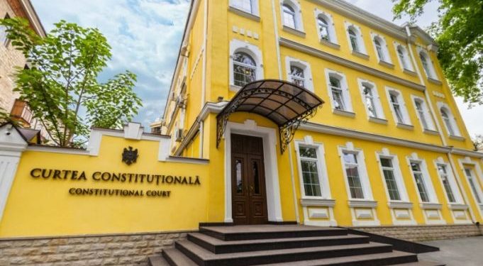 КС отклонил инициативу правительства о пересмотре Конституции | VIDEO