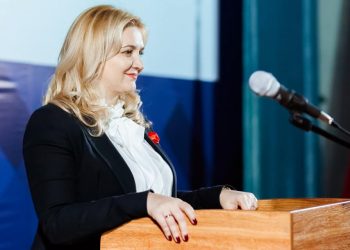 Glavan: Deși ministra spunea că virusul se tratează cu 300 de lei, nu am întâlnit niciun pacient care să cheltuie mai puțin de 2000 de lei