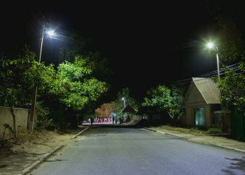 Echipa lui Ilan Șor continuă proiectele de iluminare stradală. De lumină se bucură încă două localități din țară | VIDEO