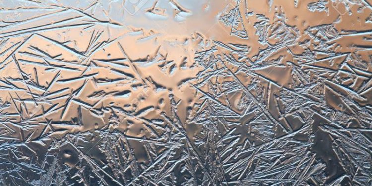 Primele friguri și înghețuri. Meteorologii anunță Cod Galben în toată țara