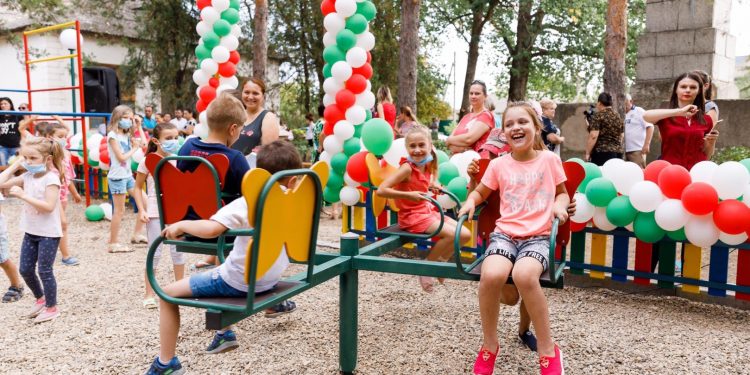 Mai multe proiecte de infrastructură, date în exploatare de echipa Partidului „ȘOR” în localități rurale în acest week-end