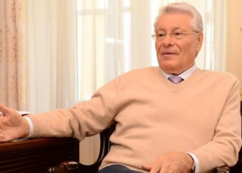 Figuranții raportului Kroll, Petru Lucinschi și alți cinci acționari ai Unibank, au fost scoși de sub urmărire penală în dosarul fraudei bancare | VIDEO