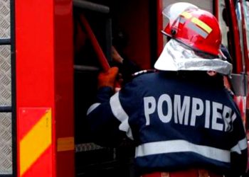 Incendiu la Filarmonica Națională. Mai multe echipaje de pompieri luptă cu flăcările | VIDEO