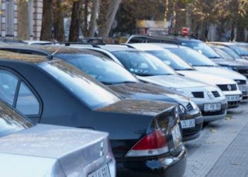 Automobilele parcate neregulamentar pe străzile din centrul Chișinăului vor fi evacuate. Circulația va fi reorganizată