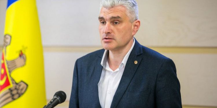 Ion Chicu: În pofida secetei, recolta din acest an este suficientă. Alexandru Slusari susține că datele prezentate de prim-ministru nu corespund realității | VIDEO