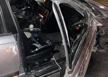 O mașină, avariată grav la Stăuceni, în această noapte. În automobil se afla și o minoră de 16 ani