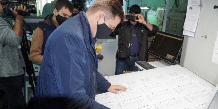 ЦИК начала печатать бюллетени для избирательных участков, открытых за рубежом