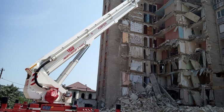 В Атаках обсуждали вопрос сноса обвалившейся многоэтажки