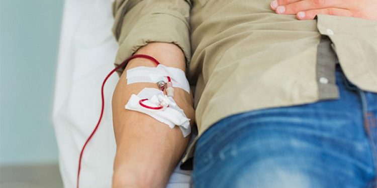 Peste 1.100 de pacienți care au învins coronavirusul au donat plasmă pentru a salva vieți