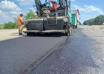 Implementarea programului național „Drumuri bune pentru toți” întârzie la Glodeni. Ce spun primarii din acest raion