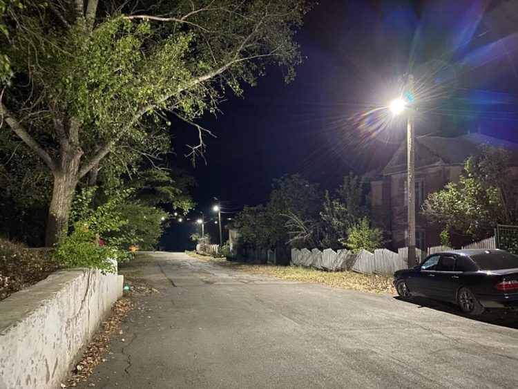 Încă un sat din raionul Orhei, condus de un primar din echipa lui Ilan Șor, a fost iluminat stradal