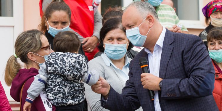 Primarul orașului Vulcănești: Oamenii sunt obligați sub semnătură să iasă la întâlnirea cu Dodon