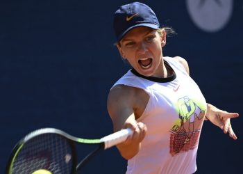 Симона Халеп заразилась коронавирусом. Как себя чувствует чемпионка