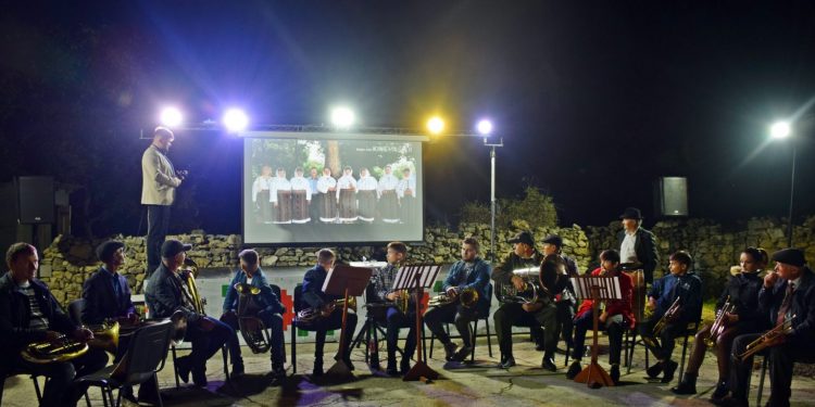 Команда Илана Шора зажгла свет на улицах еще двух сел Оргеевского района