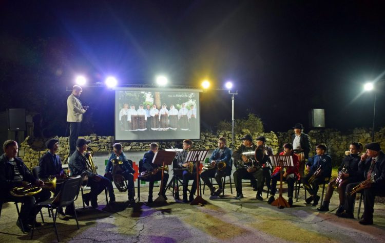 Команда Илана Шора зажгла свет на улицах еще двух сел Оргеевского района