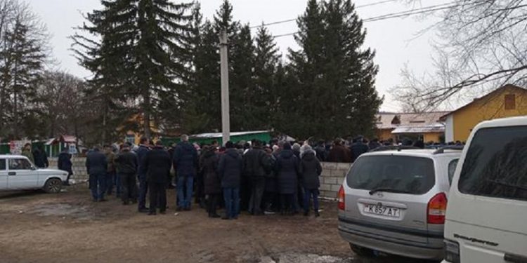 Usatîi: Oamenii lui Dodon oferă câte 700 de lei transnistrenilor care-l vor vota pe 1 noiembrie