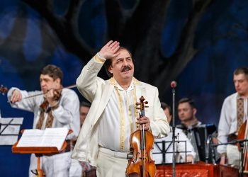 Ultimele informații despre starea de sănătate a lui Nicolae Botgros. Mai mulți membri ai orchestrei, testați pozitiv | VIDEO