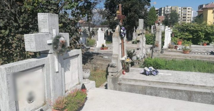 Există vreun sector special la Chișinău dedicat celor care s-au stins în urma infecției COVID-19 și ce măsuri de protecție se iau în timpul înmormîntării | VIDEO