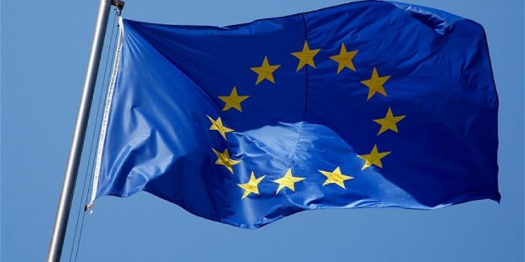 Coronavirus: Statele UE au aprobat o recomandare pentru aplicarea unor criterii comune privind restricţiile de călătorie