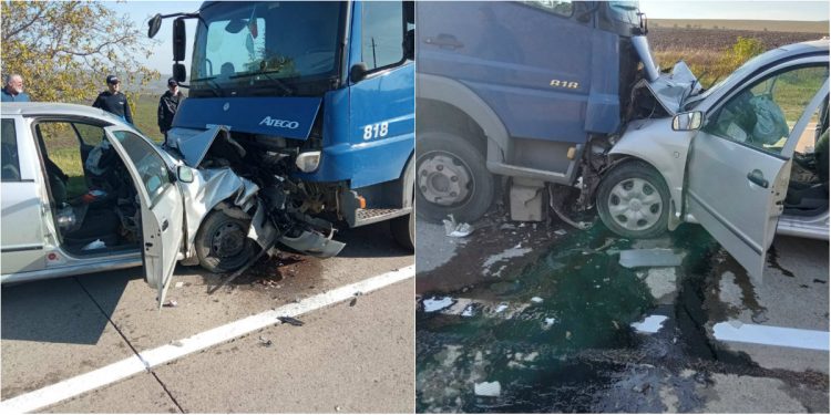 Accident violent la Sîngerei. Două persoane, transportate de urgență la spital