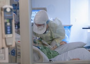 Din rău în mai rău. R. Moldova rămâne pe primul loc în Europa, pentru a 6-a săptămână consecutiv, la capitolul decese provocate de COVID-19 | VIDEO