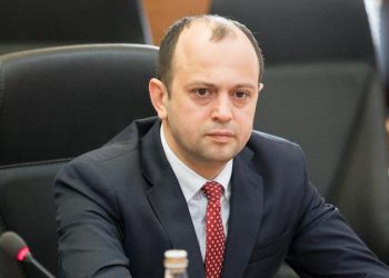 Cu doar o zi în urmă, Igor Dodon a anunțat despre viitoarea remaniere în Guvern. Astăzi a urmat prima demisie | VIDEO