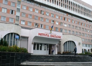 O femeie a căzut în gol de la etajul 7 al Institutului Oncologic din Chişinău