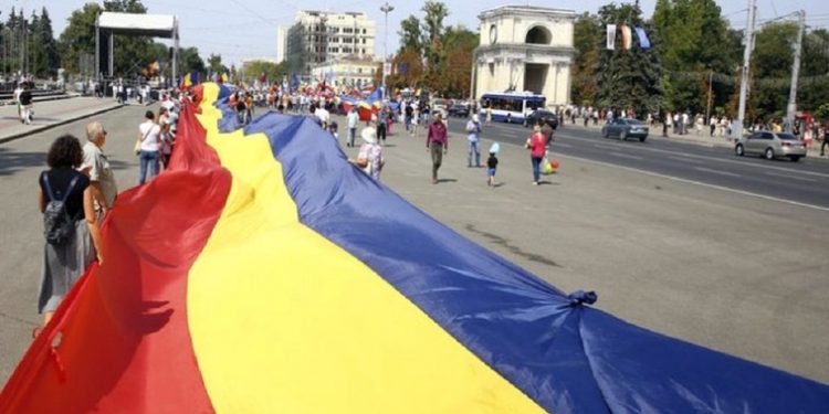 Dodon vrea modificarea Constituției: Partidele unioniste trebuie să fie în afara legii