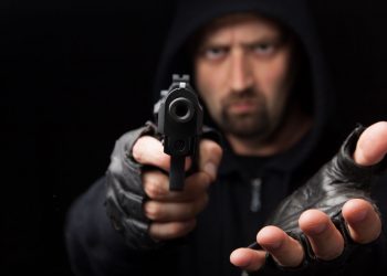 Jaf armat la filiala unei companii de creditare din Chișinău