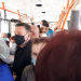 Pandemie și iresponsabilitate umană: haosul în transportul public, lipsa distanței sociale. Ce cred oamenii despre această problemă? | VIDEO