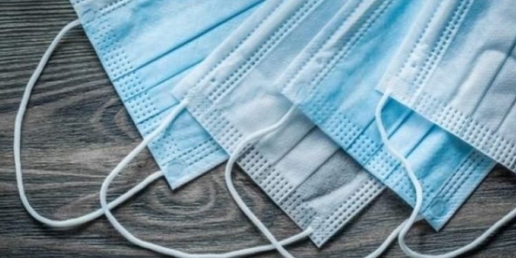 Experții, despre cerința de a purta elevii mască: medicul pediatru este împotrivă, epidemiologii insistă | VIDEO