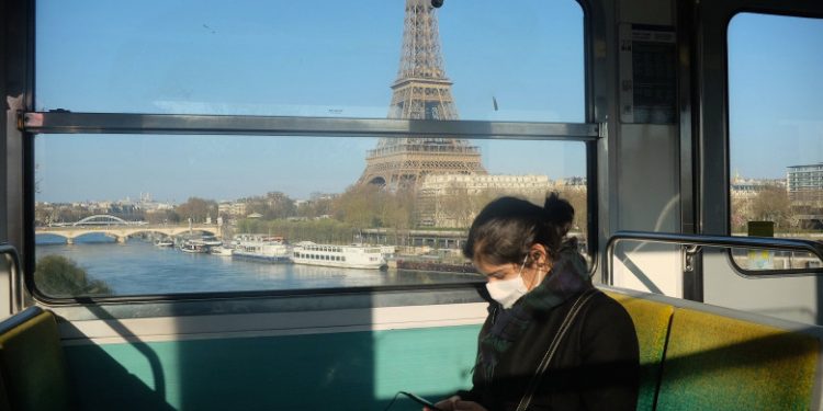 Parisul ar putea intra în alertă maximă din cauza epidemiei. Locuitorii, informați să se pregătească pentru cele mai drastice măsuri