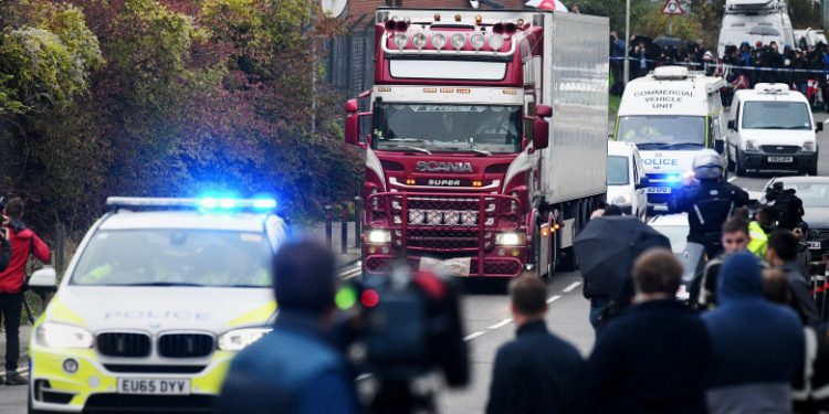 „Camionul morții”. Un român este judecat în Marea Britanie pentru decesul a 39 de oameni