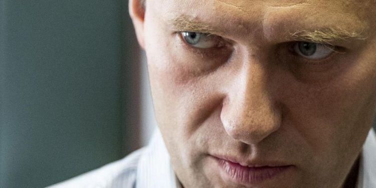 UE a introdus sancţiuni împotriva mai multor apropiaţi ai preşedintelui Putin, consideraţi responsabili de otrăvirea lui Navalnîi