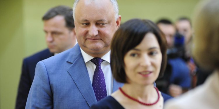 „Agent al extratereștrilor”. Maia Sandu, candidatul PAS, acuză echipa lui Dodon că va distribui falsuri despre ea: Începe etapa cea mai murdară a campaniei electorale | VIDEO