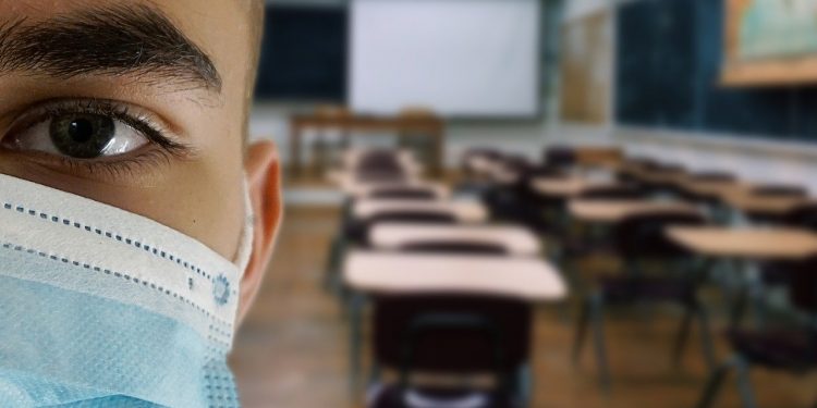 Situația Covid-19 în Chișinău: Elevi din 207 clase au ieșit din carantină. Câte cazuri active sunt în școli și grădinițe
