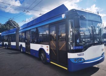 Cele cinci troleibuze articulate din Belarus au ajuns la Chișinău. Cum arată acestea