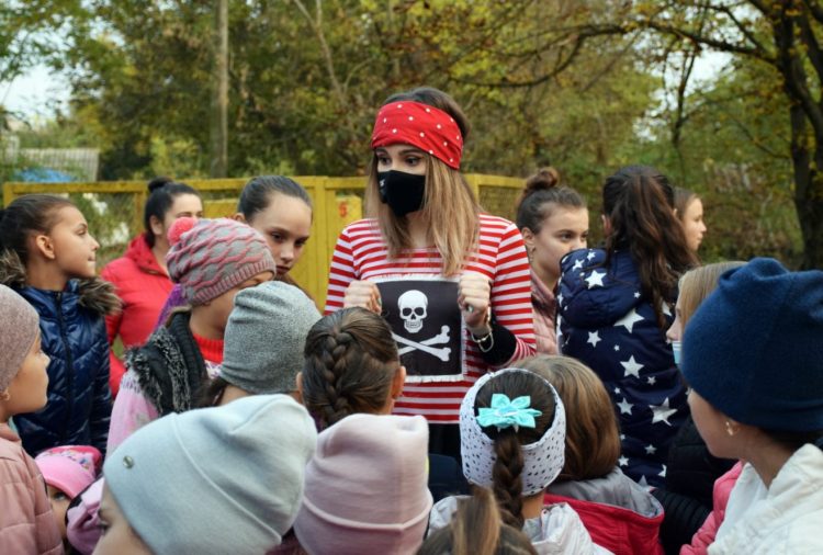 Echipa lui Ilan Șor a inaugurat la Chiperceni și Susleni, raionul Orhei, două terenuri de joacă pentru copii