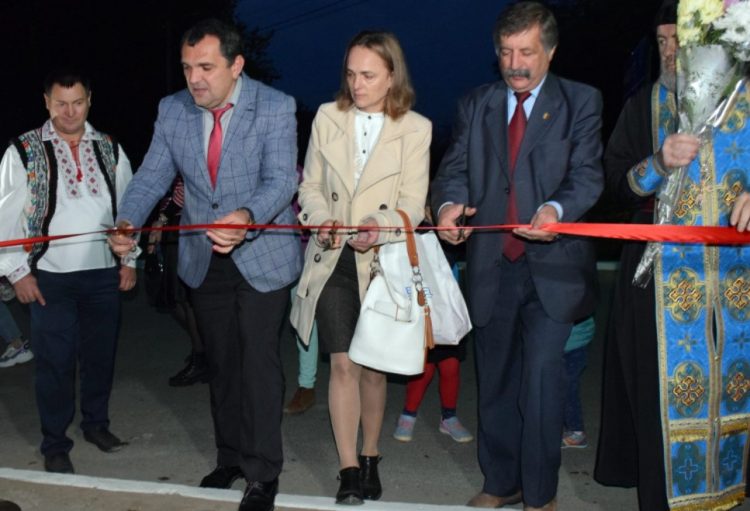 Echipa lui Ilan Șor a inaugurat la Chiperceni și Susleni, raionul Orhei, două terenuri de joacă pentru copii