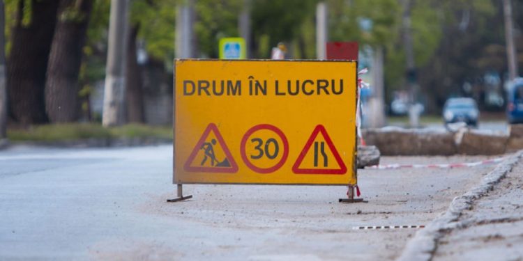 Traficul rutier, suspendat până mâine pe o stradă din centrul Chișinăului