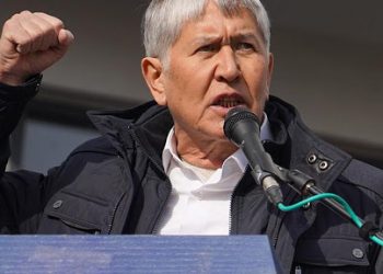 В Киргизии задержали экс-президента Атамбаева